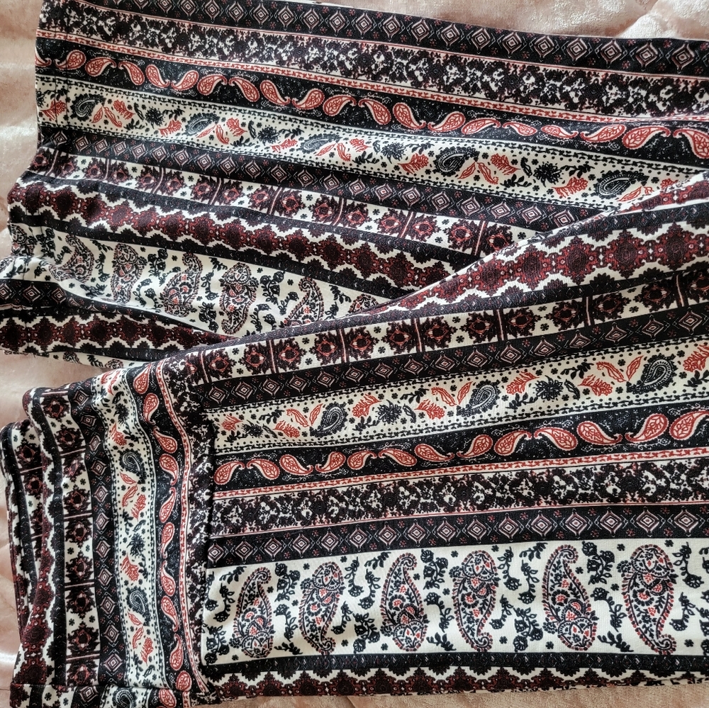 Burgundy, black, white boho soft pants Size Large, soft stretch material